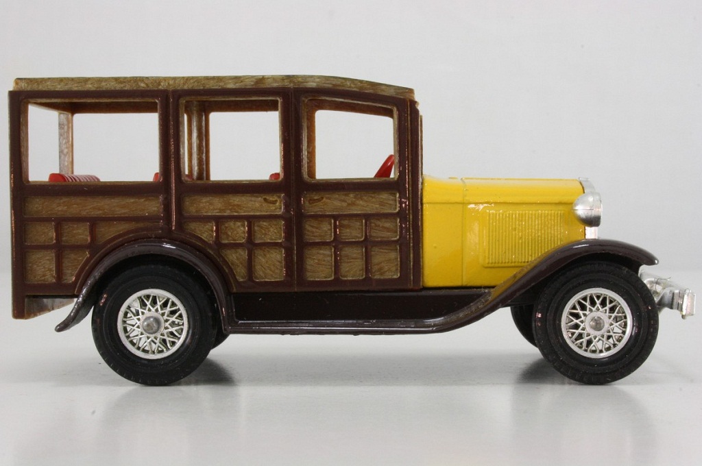 Models of Yesteryear Y-21/1; 1930 Ford Model A Woody Wagon